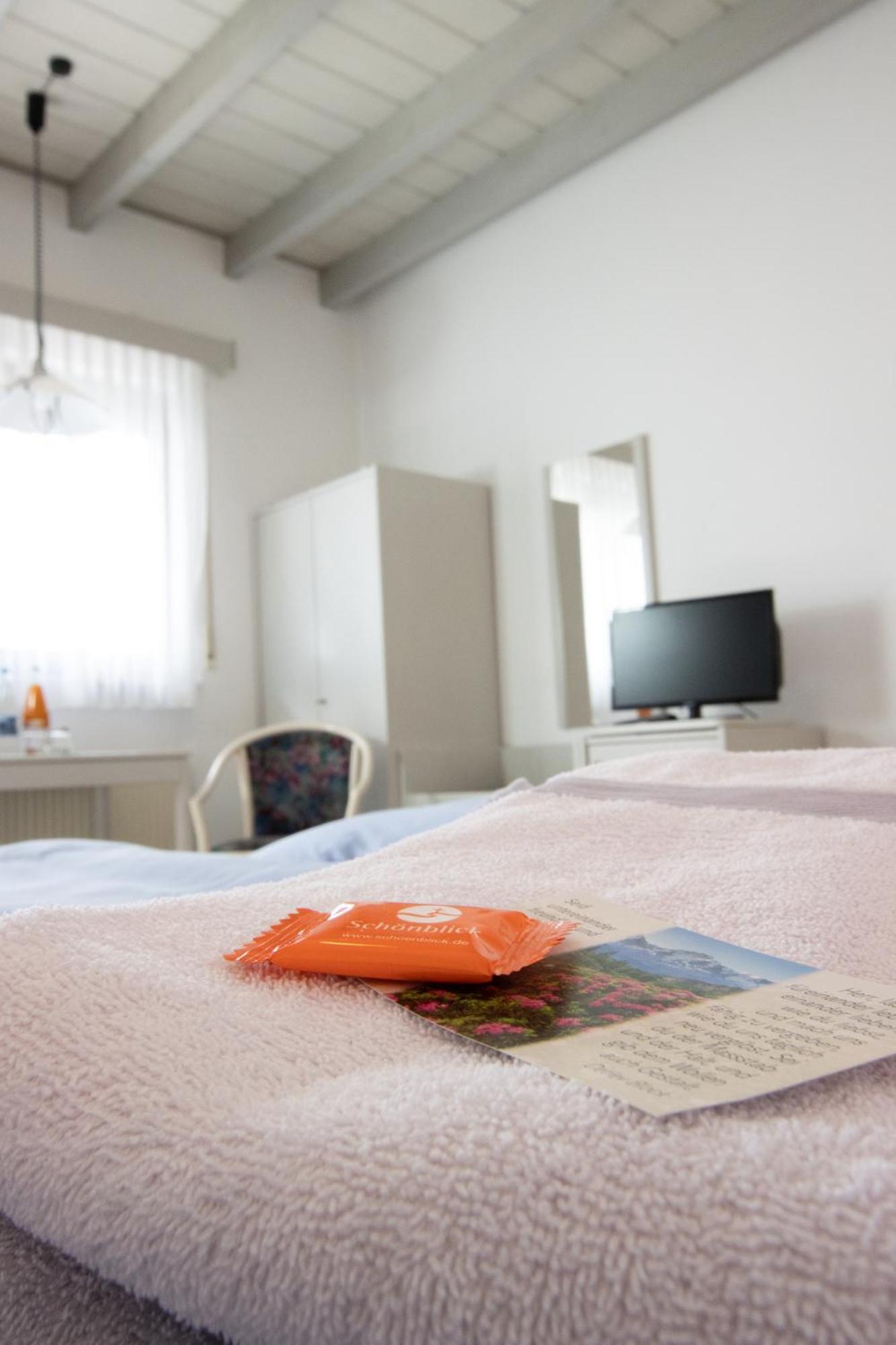 Pension Krone Швебиш-Гмюнд Экстерьер фото